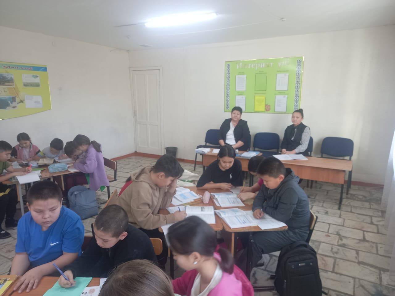 Мектепішілік жоба "Тәрбиешінің кәсіби өсуі: білім сапасына ықпалы бар ма?"